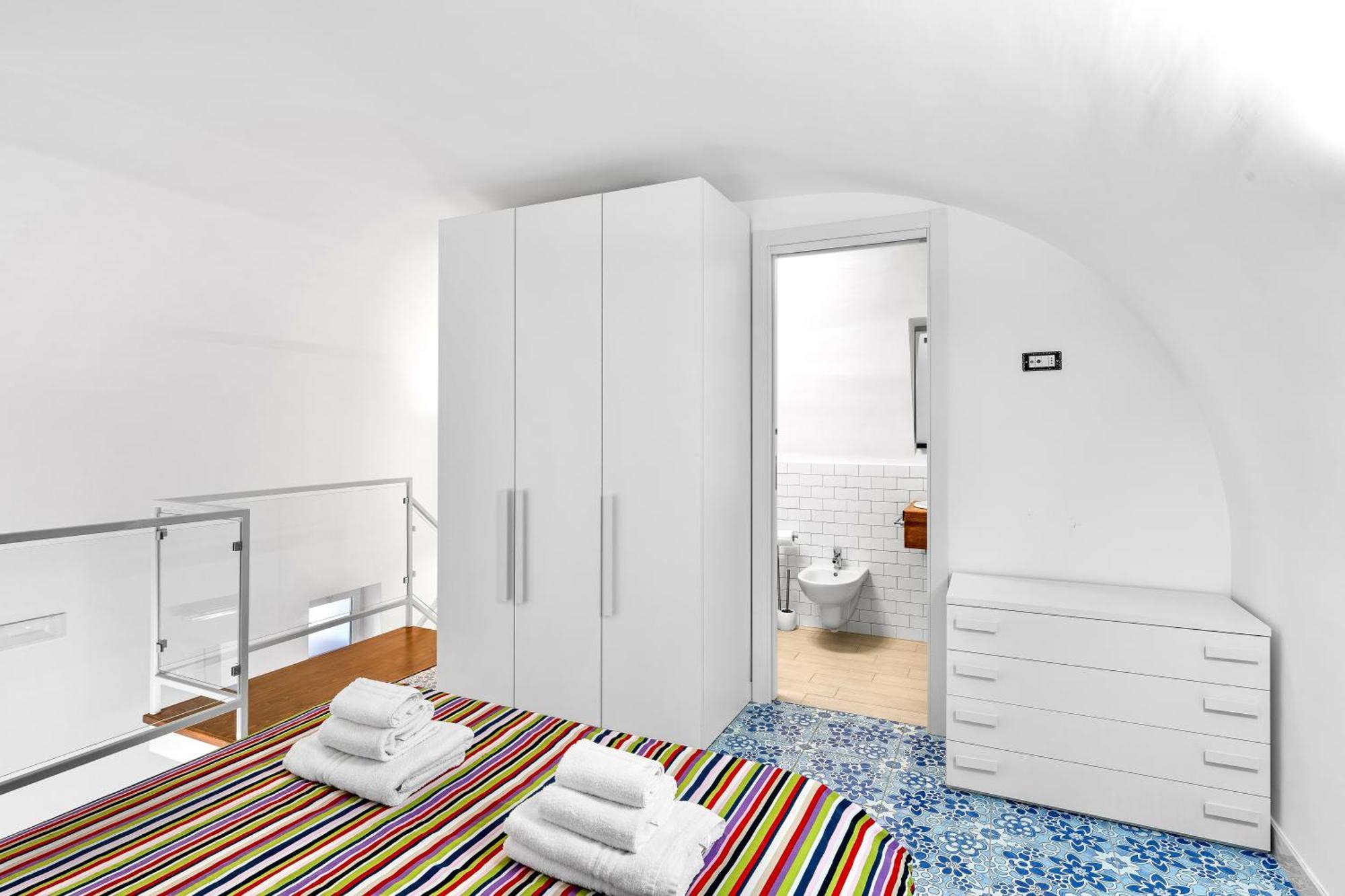 Luxe Minimal Duplex, Amalfi Coast - Airhome Vico Equense Buitenkant foto